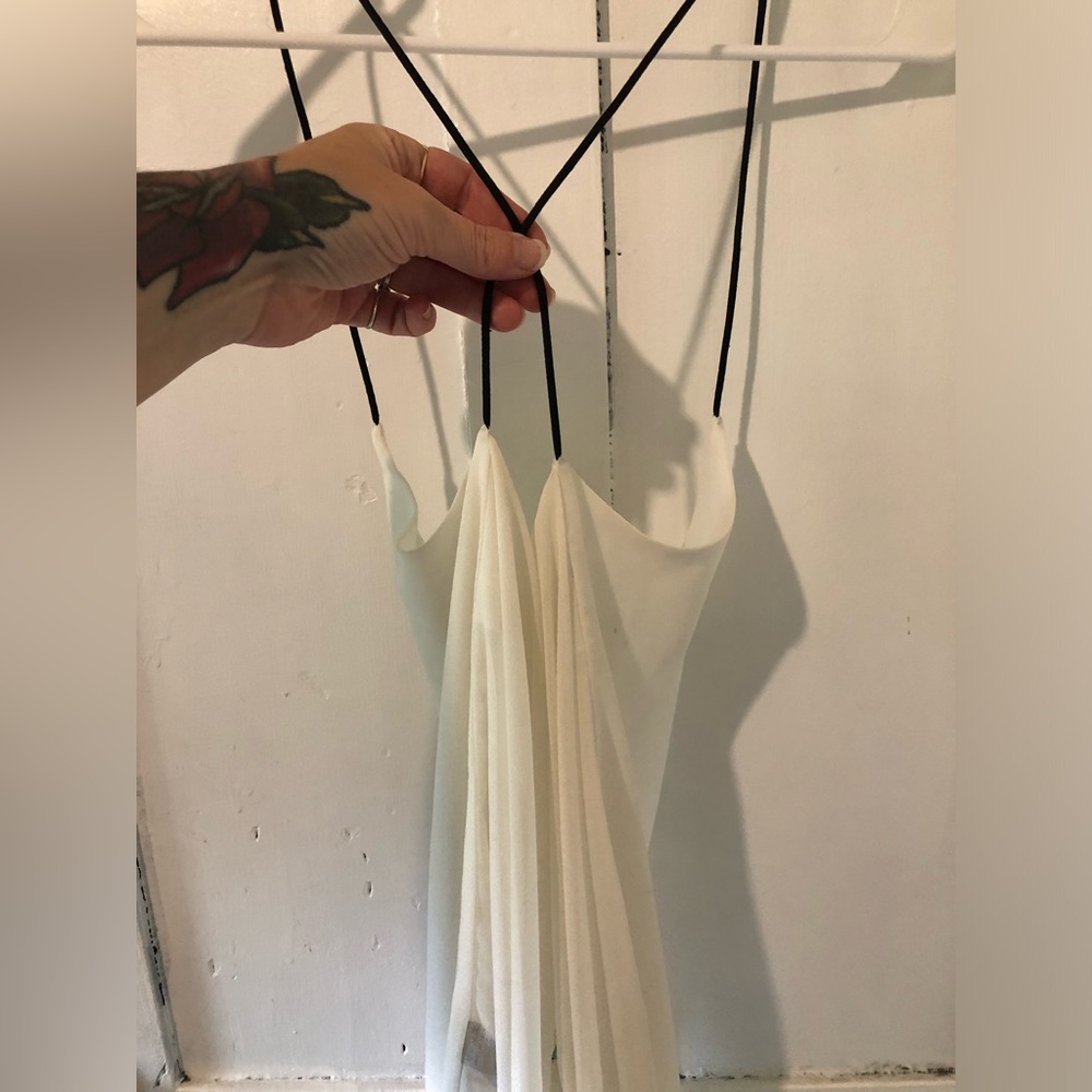 Beautiful sheer tank - Picture 5 of 6